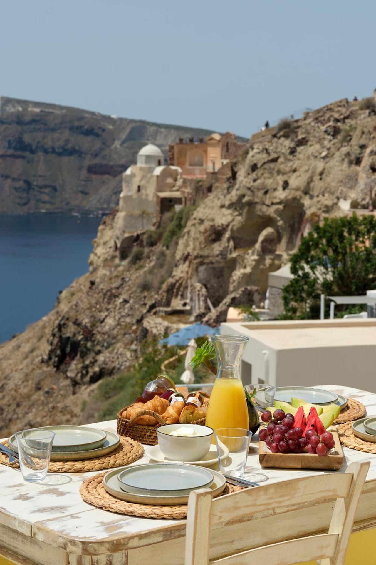 Ilivatos - Elegant Villa On The Caldera'S Edge Oia  Luaran gambar