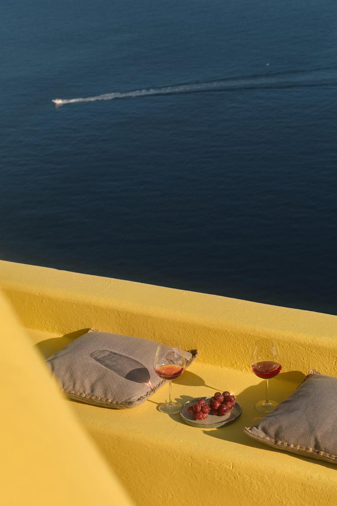 Ilivatos - Elegant Villa On The Caldera'S Edge Oia  Luaran gambar